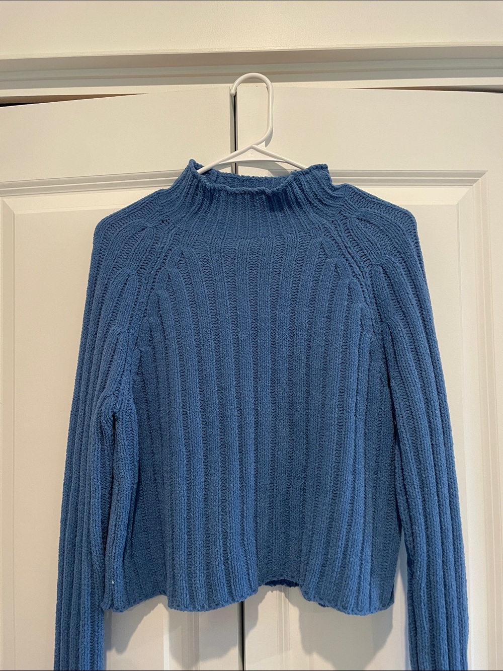 American Eagle Outfitters Blue Ribbed Mockneck Sweater